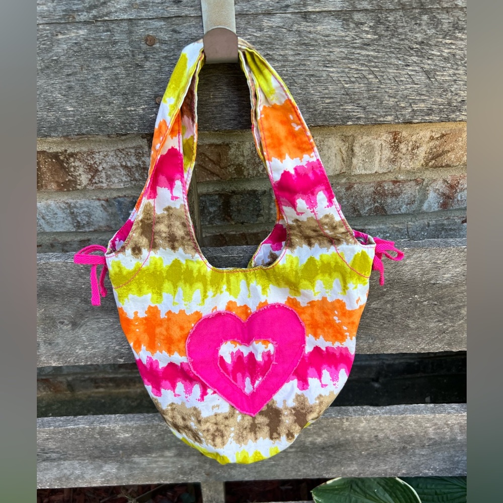 Children's Place small tie-dye handbag with heart